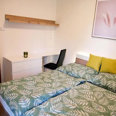 Apartment, Sun Terrace, Privat Parking, 7 Minutes Walk To The Center *