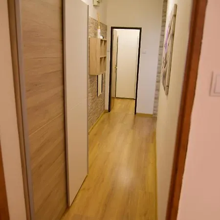 Apartment, Sun Terrace, Privat Parking, 7 Minutes Walk To The Center Lejlighed Banská Bystrica