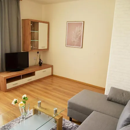 Apartment, Sun Terrace, Privat Parking, 7 Minutes Walk To The Center Lejlighed