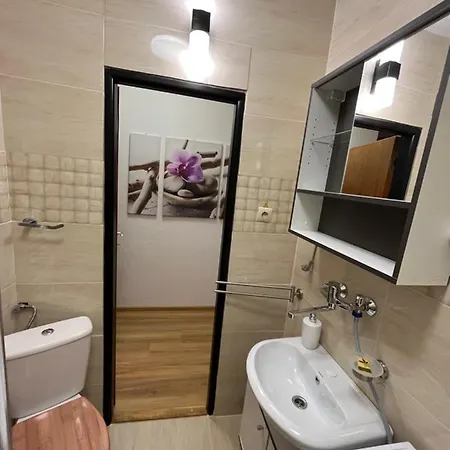 Apartment, Sun Terrace, Privat Parking, 7 Minutes Walk To The Center Banská Bystrica
